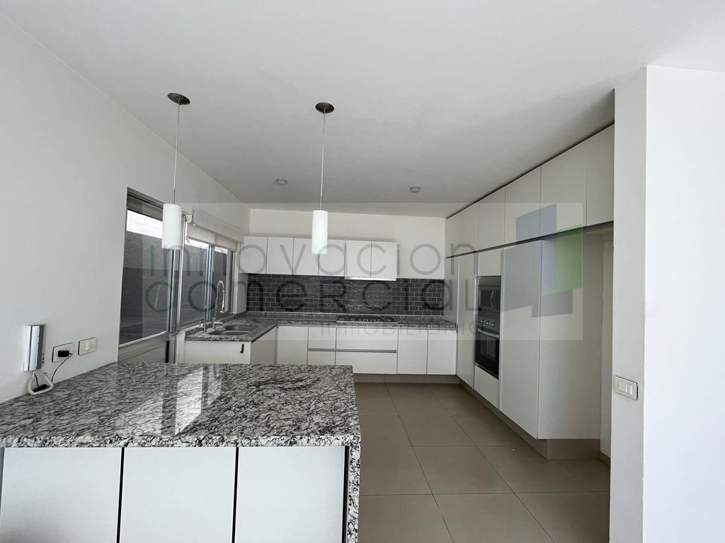 3 de 25: Cocina integral