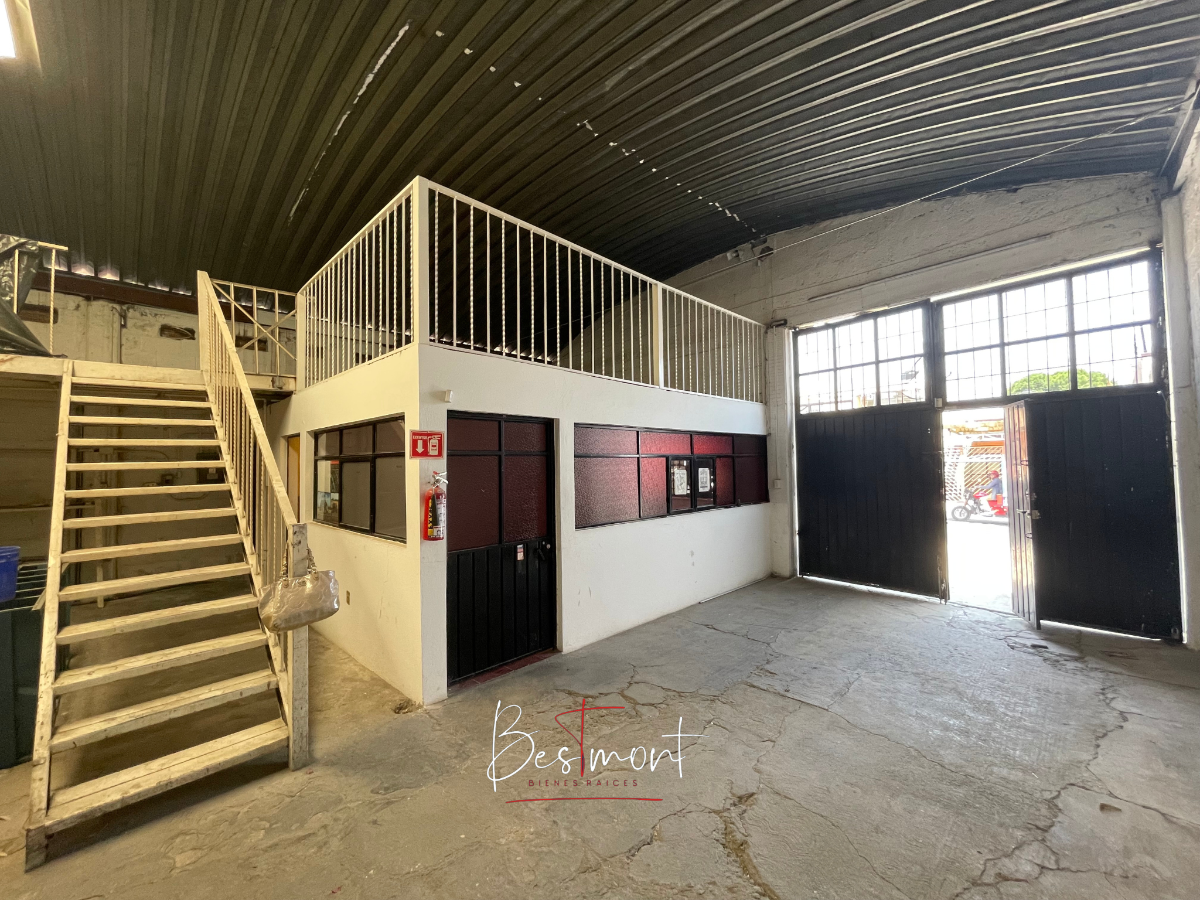 5 de 15: Oficinas con Mezanine