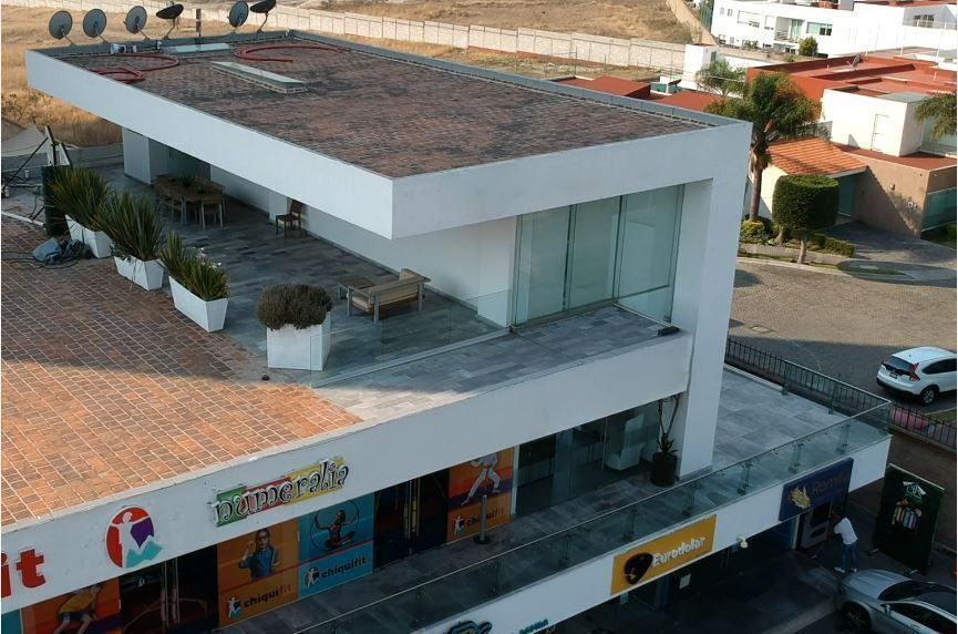 1 de 17: Fachada Oficina (1)