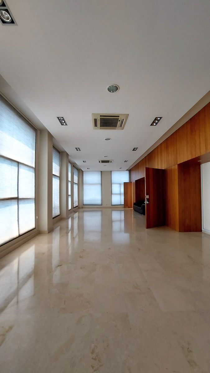 1 de 8: ÁREA DE OCUPACIÓN PARA DOBLE OFICINA O SALA  DE JUNTAS. 