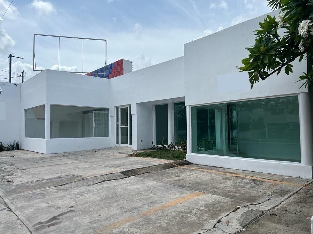 Local for Rent in Circuito Colonias, photo 1 of 11