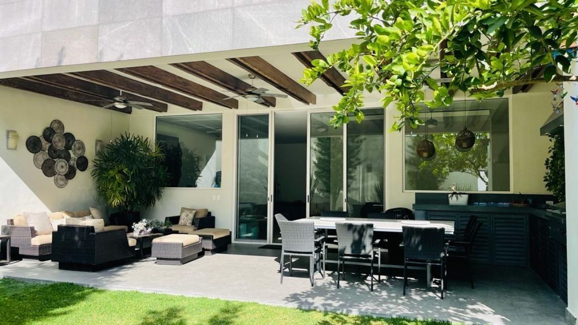 HERMOSA CASA EN VENTA EN FRACCIONAMIENTO SIERRA ALTA, MONTERREY N.L.