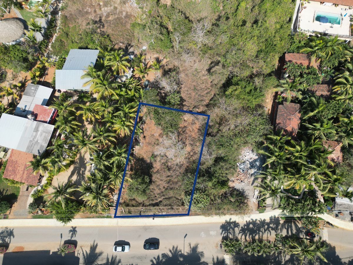 Terreno en Troncones a lado Rest La Mexicana