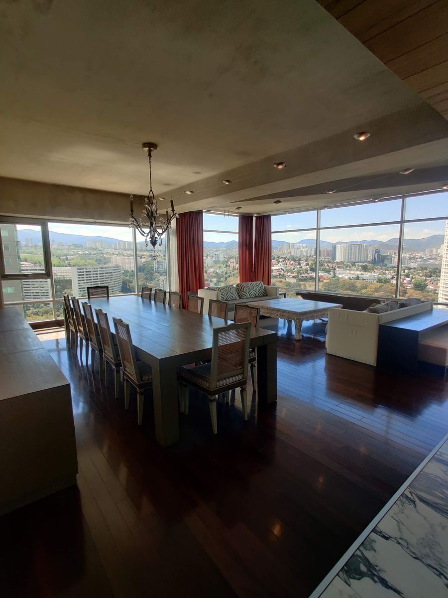 840, Avenida Secretaría de Marina, 051, Lomas del Chamizal, 52788 con 3 Recámaras, 3 Baños, 293 Metros Cuadrados y 3 Puestos de Estacionamiento