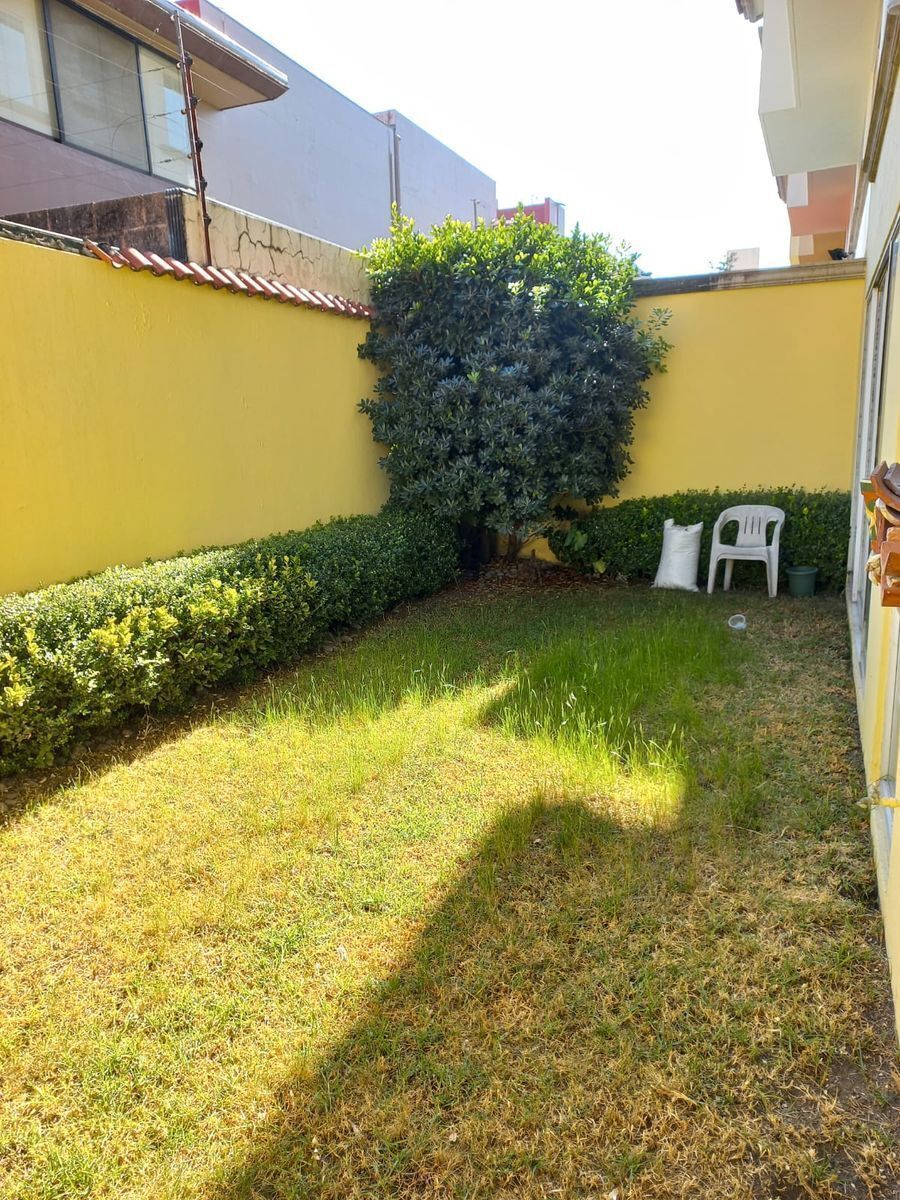 4 de 25