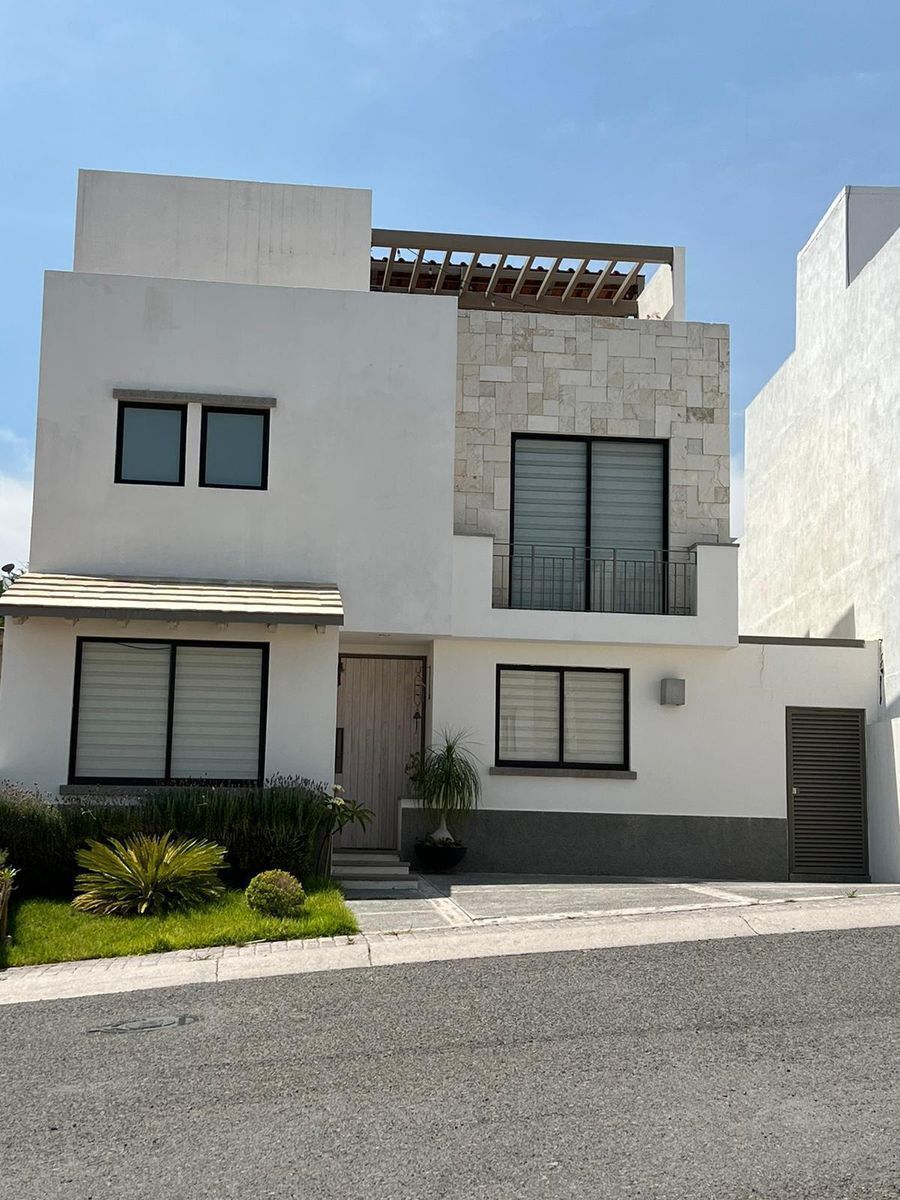 CASA EN VENTA PUNTA ESMERALDA