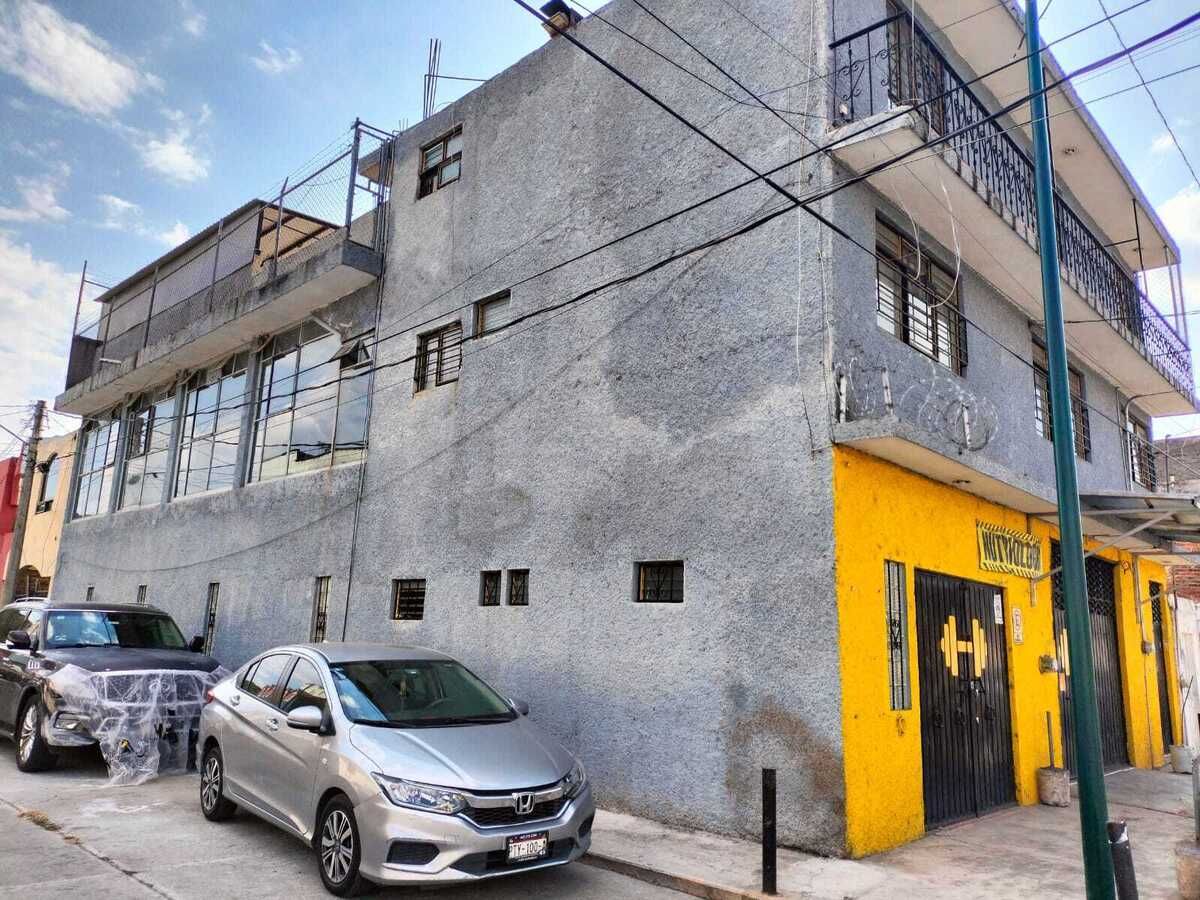 2 de 28