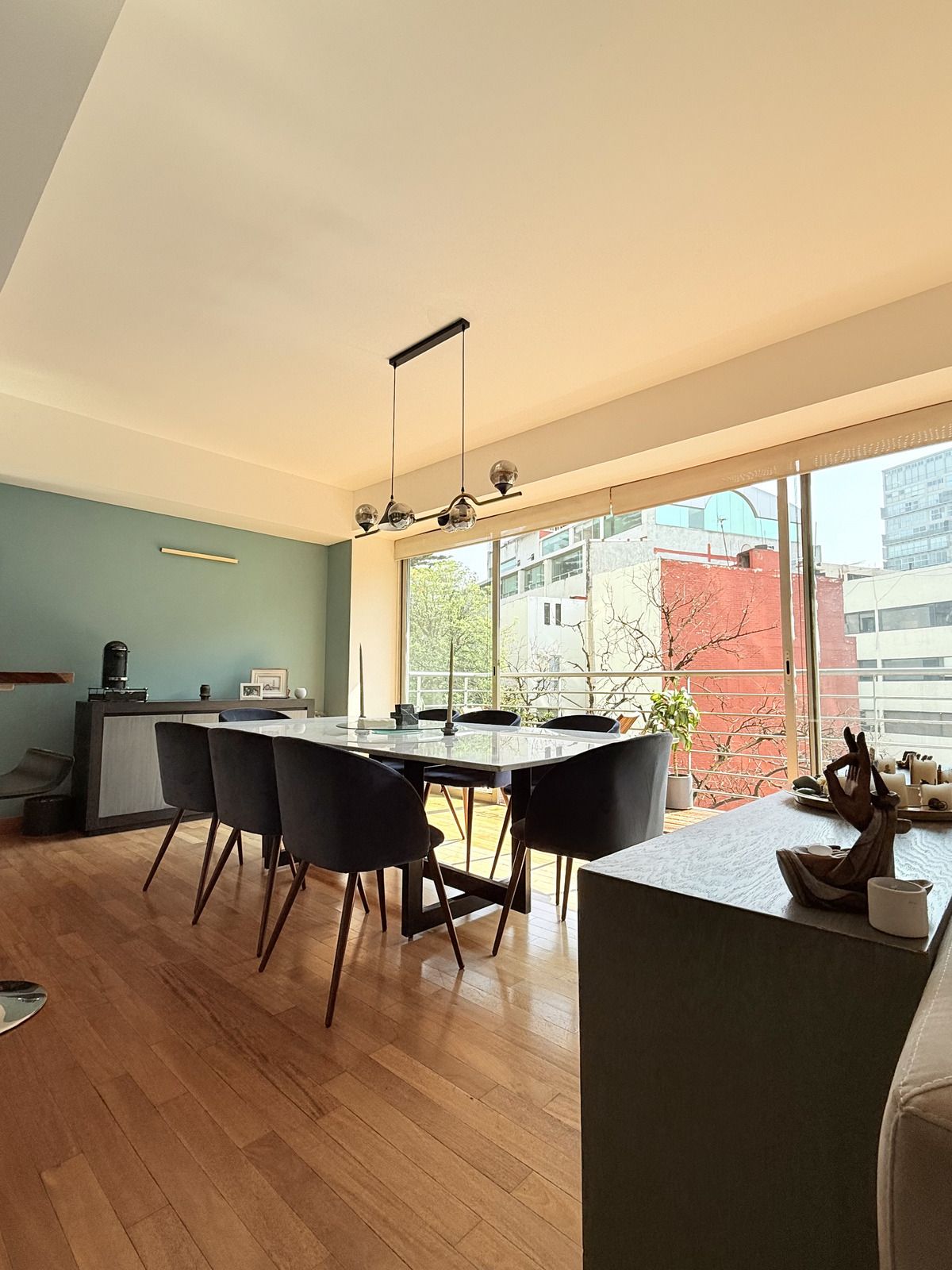 Comedor con agradable vista exterior
