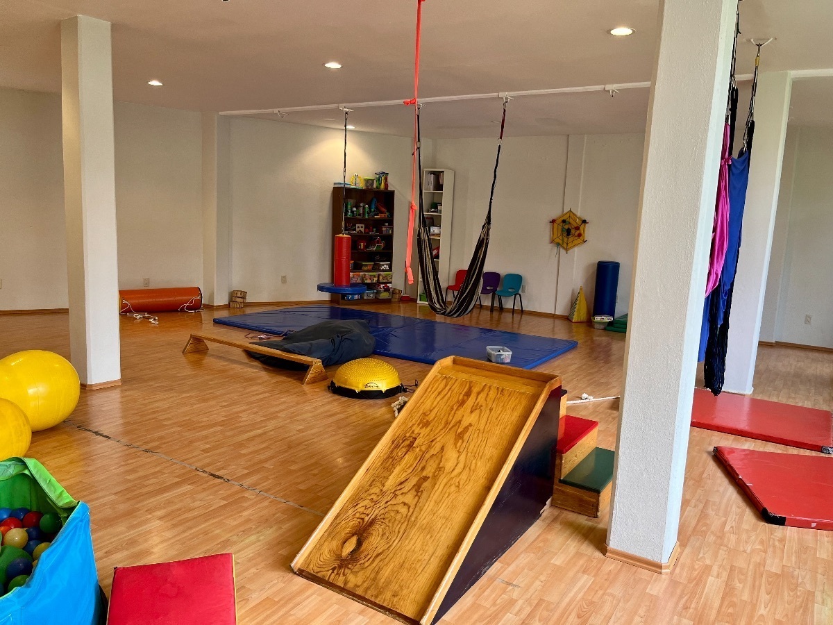 35 de 40: Salón juegos/reuniones 