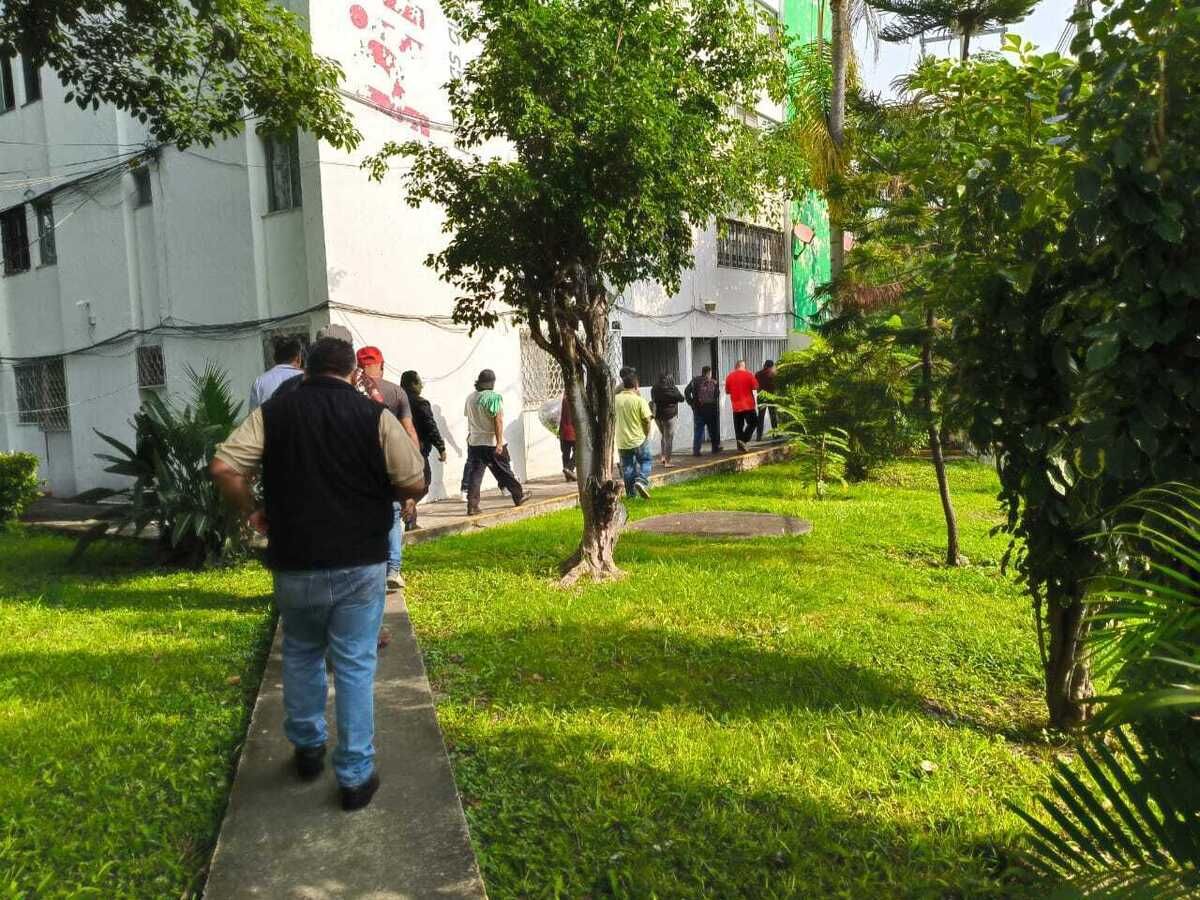 2 de 4