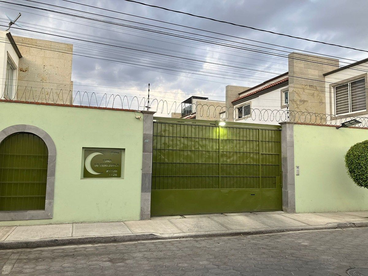 1 de 22: Fachada Residencial