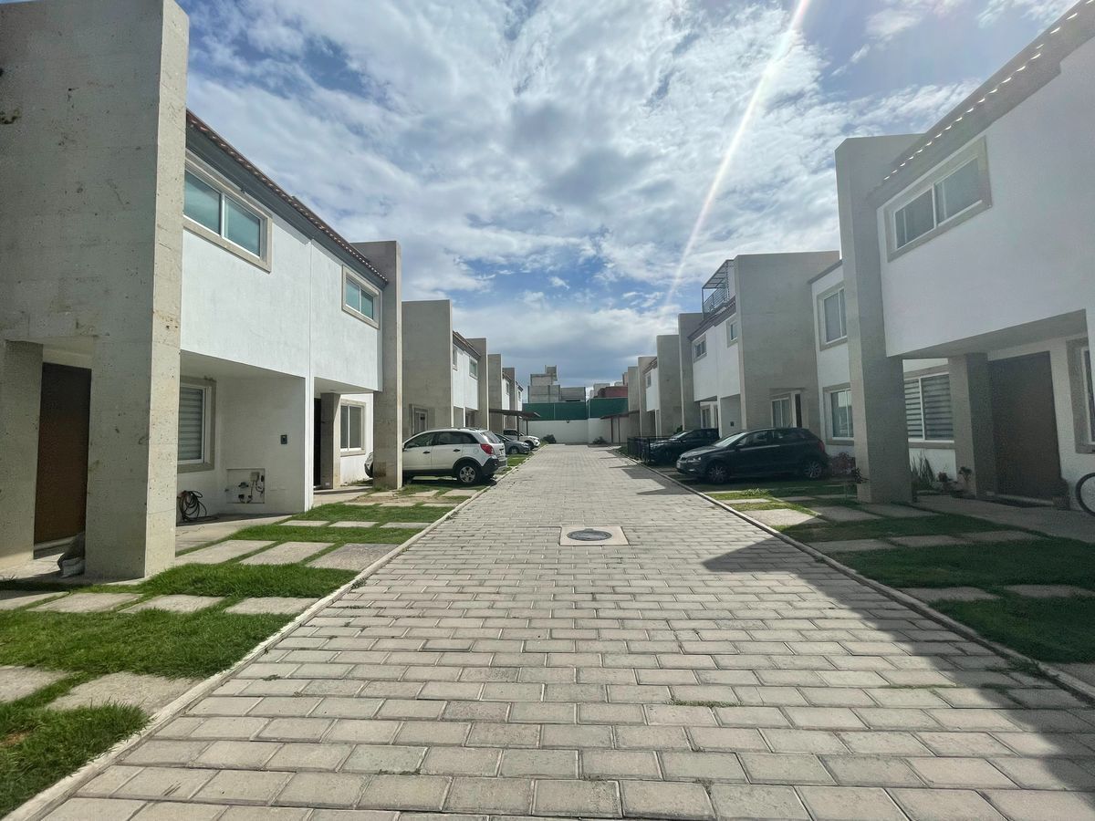 3 de 22: Interior Residencial