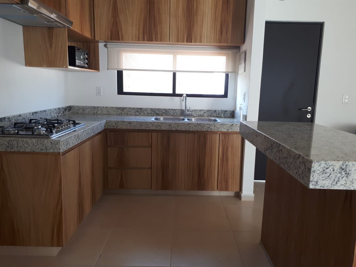 9 de 24: Cocina casa condominio en venta Conkal Mérida