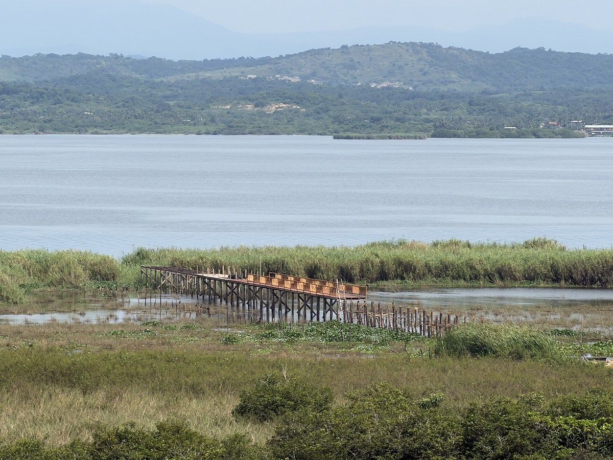 46 de 46: Construcción Club de Laguna