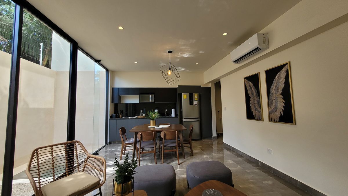 6 of 16: Vista general, sala y comedor