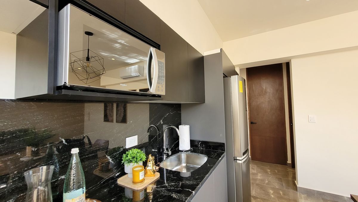 5 of 16: Cocina Equipada