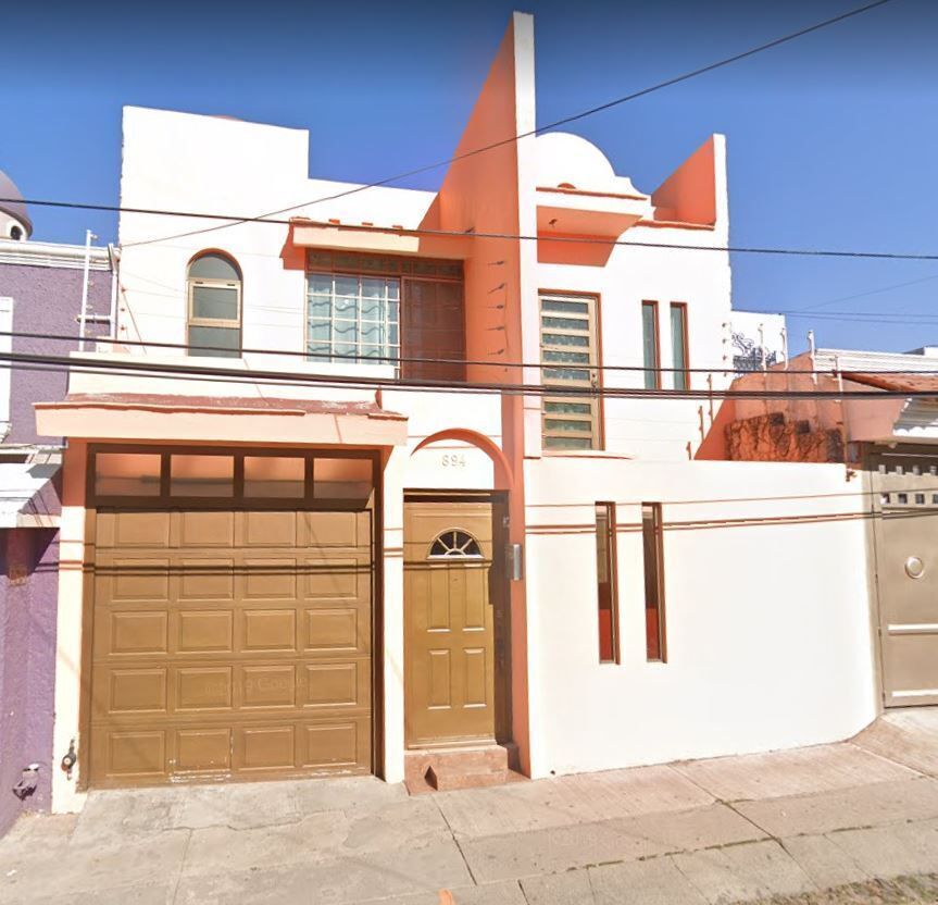 CASA EN VENTA EN TLAQUEPAQUE