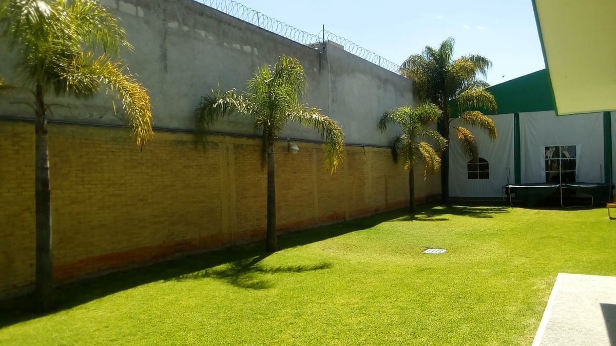 Venta Comercial Jardines de Santiago - Puebla