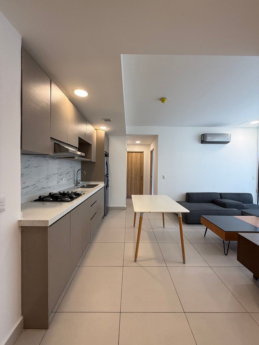 Departamento para Aluguel Semi-Mobiliado | Torre Caliza, Distrito Domo, foto 1 de 15