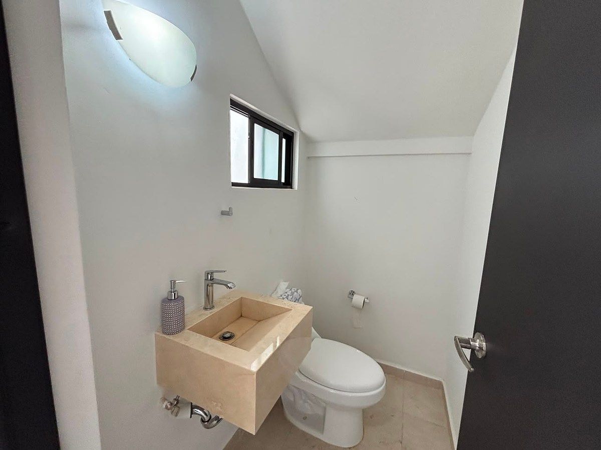 Medio Baño, foto 8 de 27