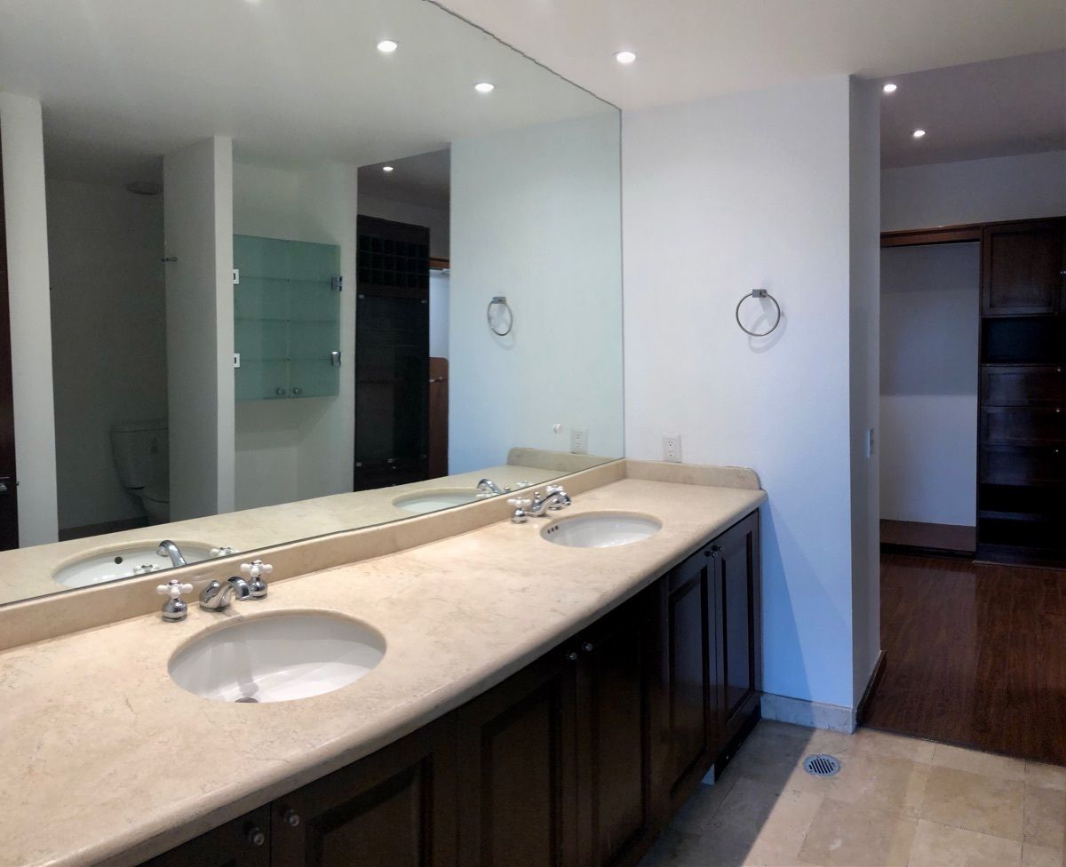 15 de 28: baño principal