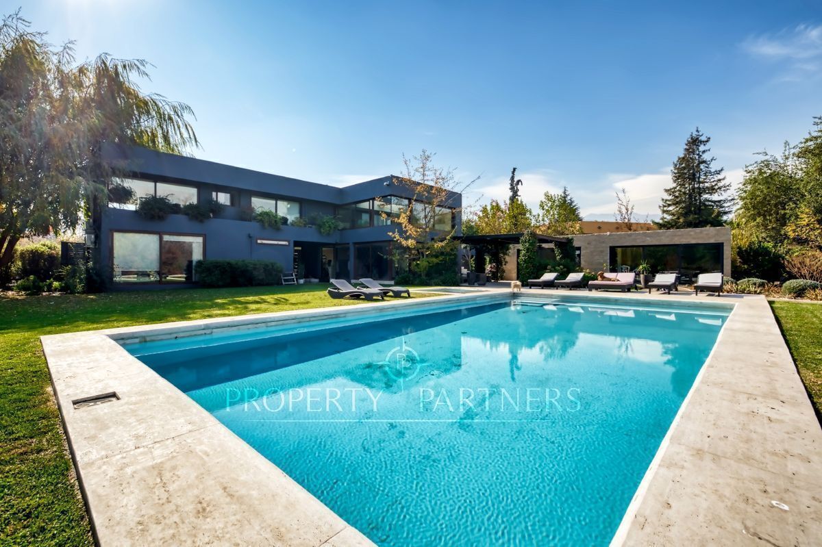 Casa en arriendo, excelente ubicación en Las Brisas de Chicureo en Las  Brisas, Colina, Región Metropolitana | Property Partners Chile