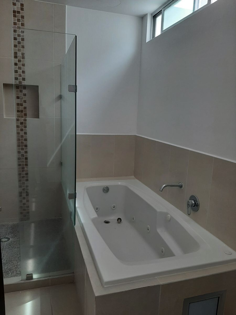 Casa em Lomas de Juriquilla, Querétaro, foto 20 de 39