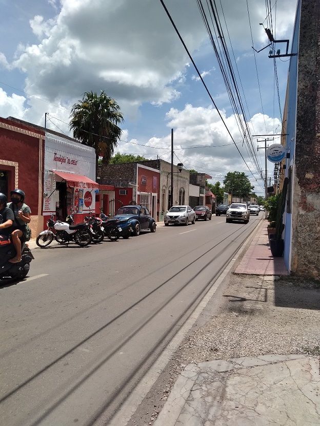 Vista diferente de la calle principal