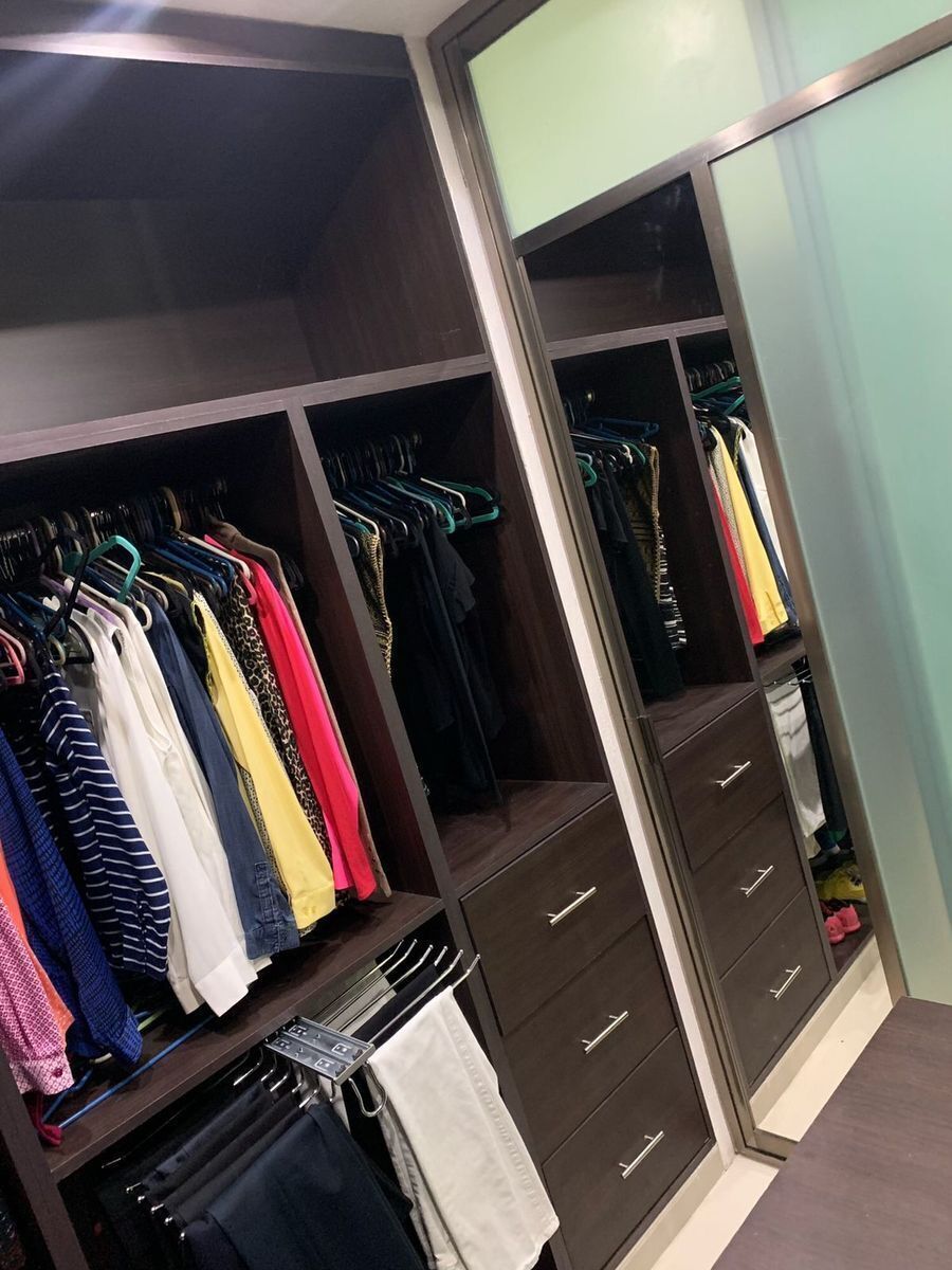 10 of 15: CLOSET VESTIDOR