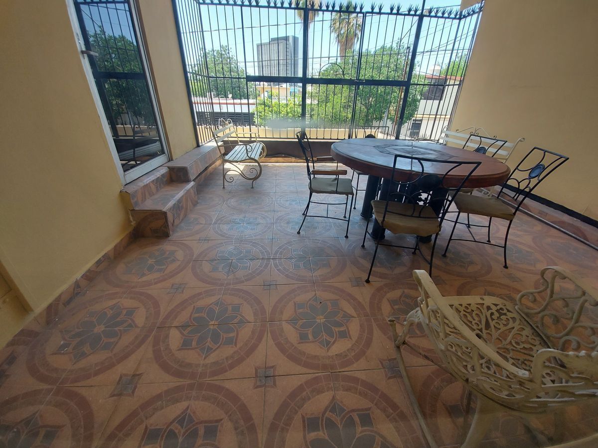 3 de 11: TERRAZA COMPARTIDA