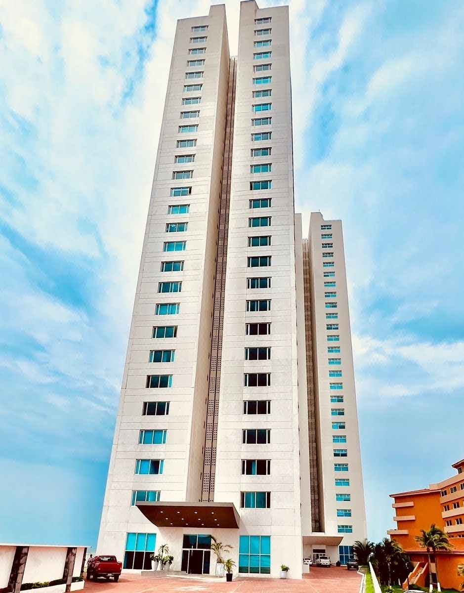 Departamento de lujo en venta frente al mar en torre JV, Costa de Oro, Veracruz.