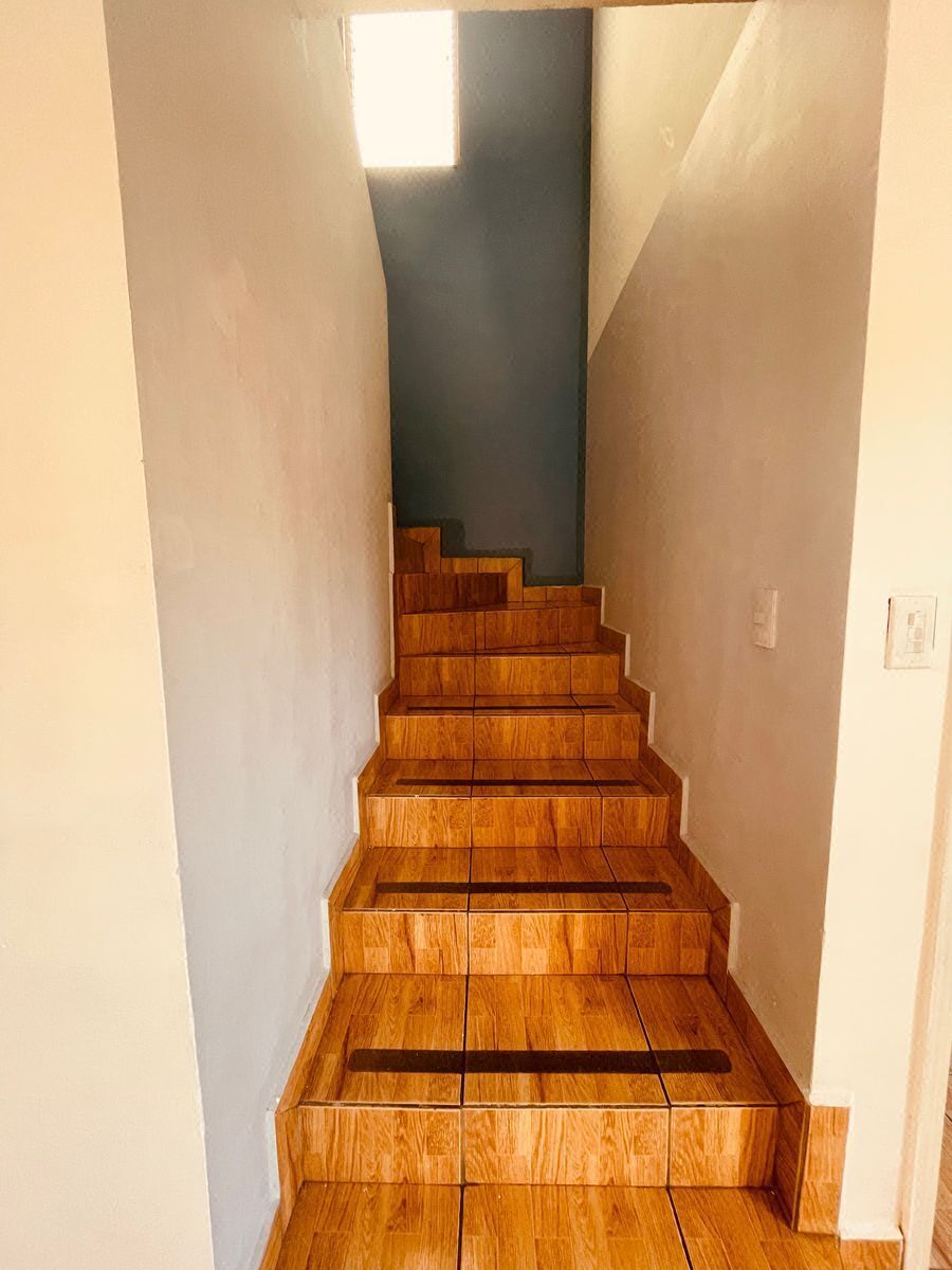 escaleras, photo 5 of 8