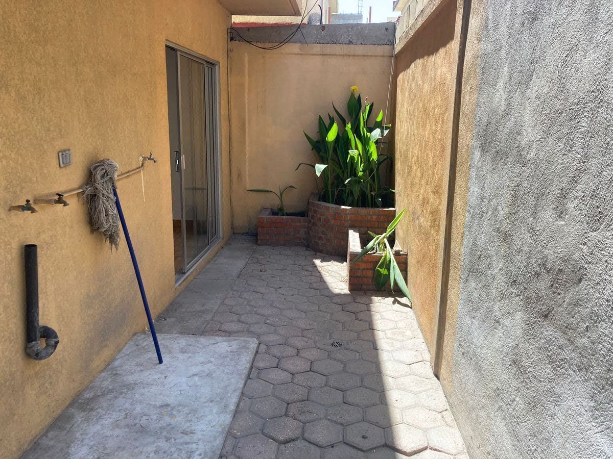 patio servicio , photo 8 of 8