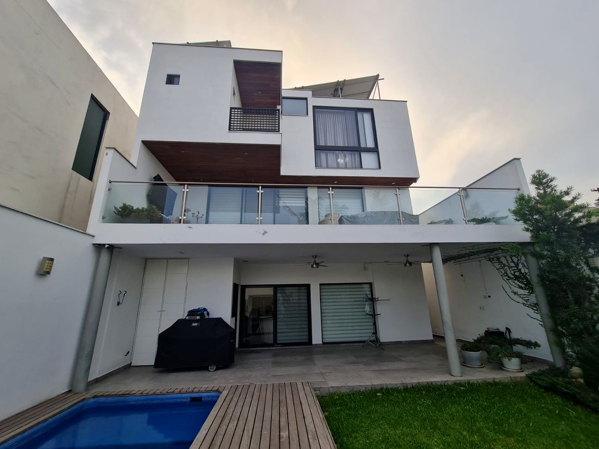 CASA EN VENTA EN SAN JERONIMO DINASTIA CATALONIA MONTERREY NUEVO LEON |  EasyBroker