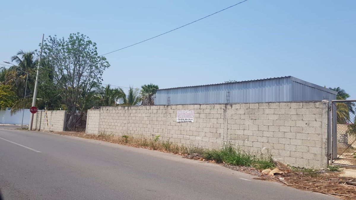 2 de 6: FACHADA TERRENO BARDA