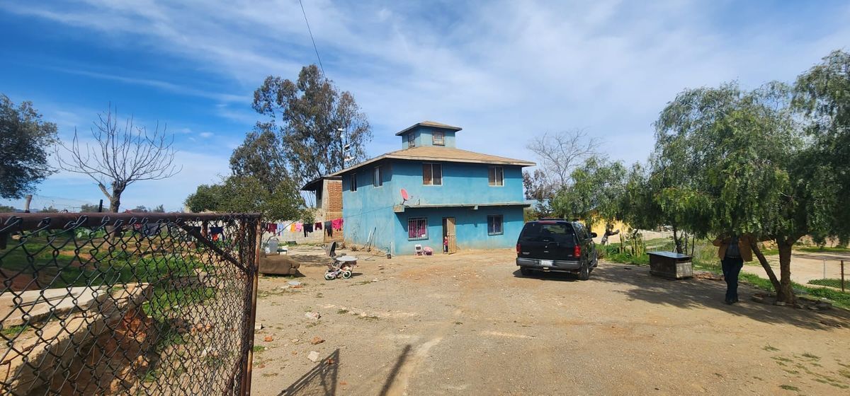 OPORTUNIDAD!!! CASA CAMPESTRE TECATE, NUEVA HINDU