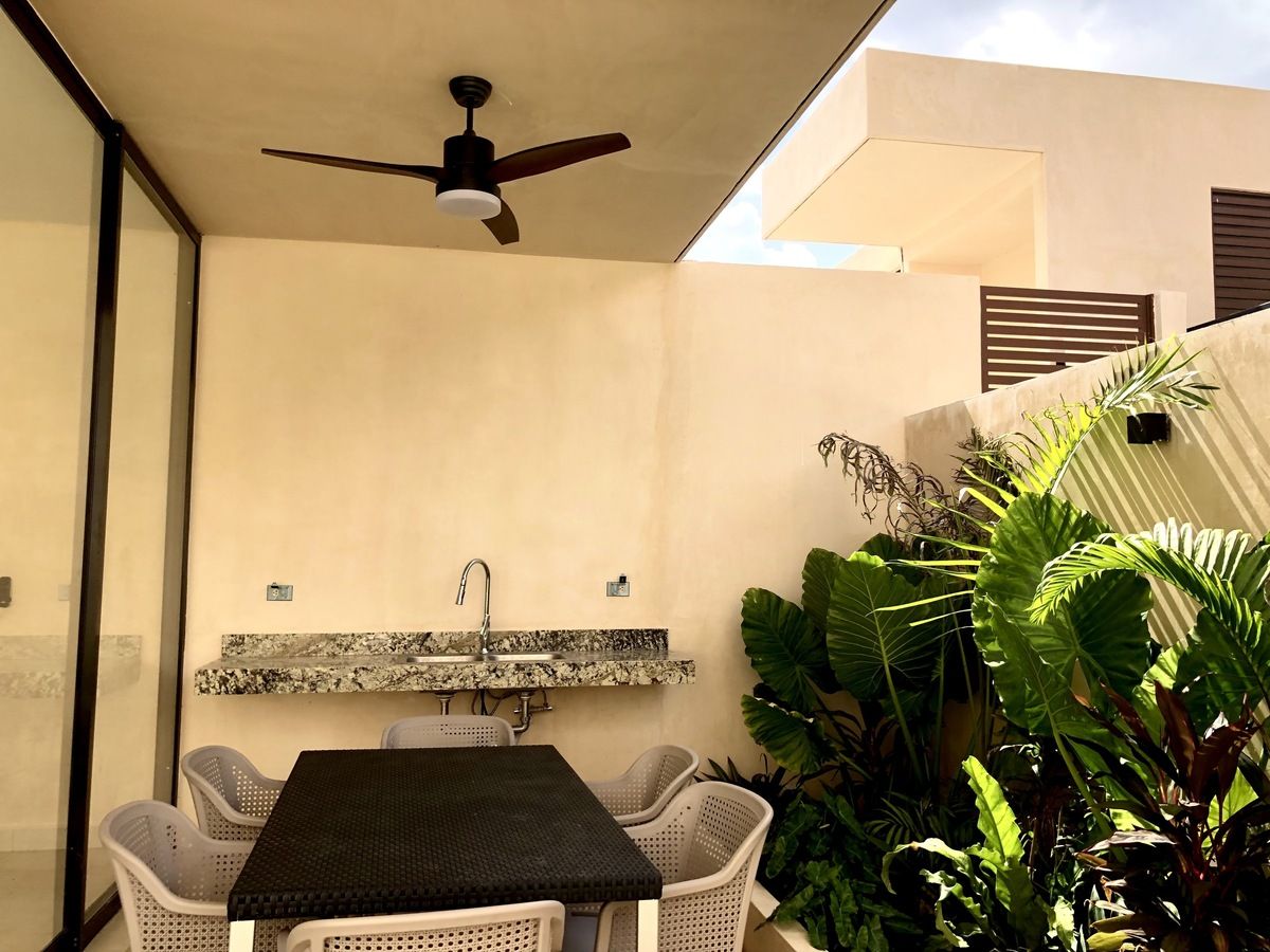 19 de 22: Area Social