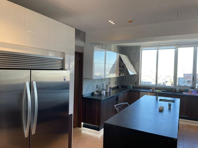 187, Carretera Al Olivo, Lomas de Vista Hermosa, 05100 con 3 Recámaras, 420 Metros Cuadrados, 4 Baños y 4 Puestos de Estacionamiento