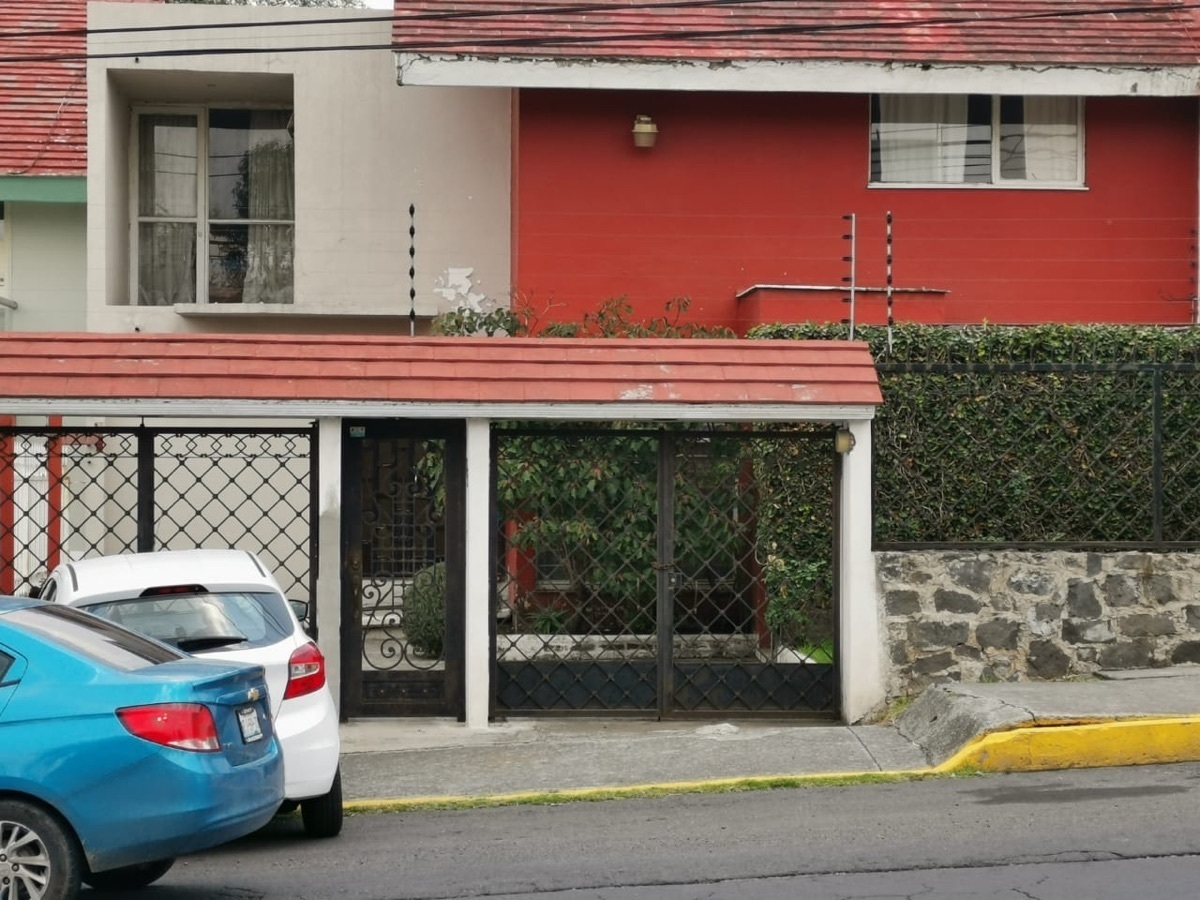 Casa para remodelar en Venta en Av López Mateos Naucalpan