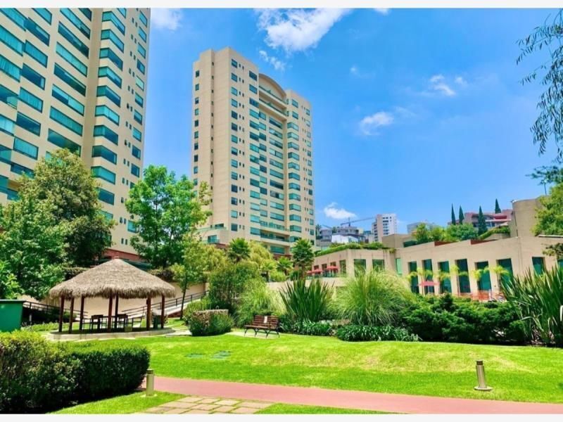Vertice, Avenida Club de Golf Lomas, 002, Lomas Country Club, 52779 con 2 Recámaras, 2 Baños, 290 Metros Cuadrados y 3 Puestos de Estacionamiento
