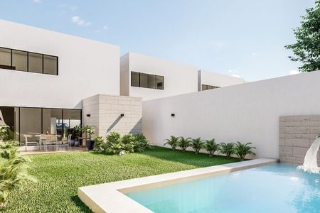 CASA TIPO TOWNHOUSE EN VENTA CON ALBERCA. GLADIOLAS TEMOZON NORTE, MÉRIDA