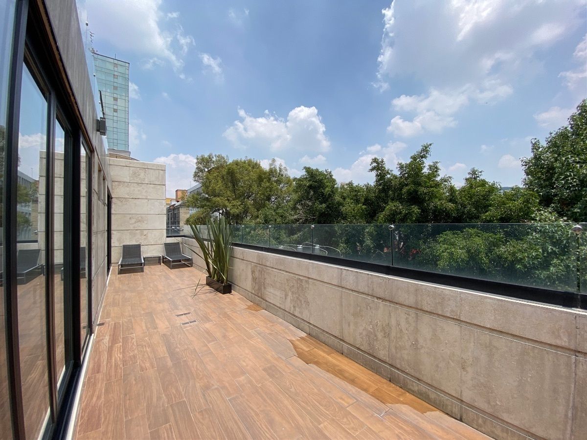 25 of 34: terraza privada