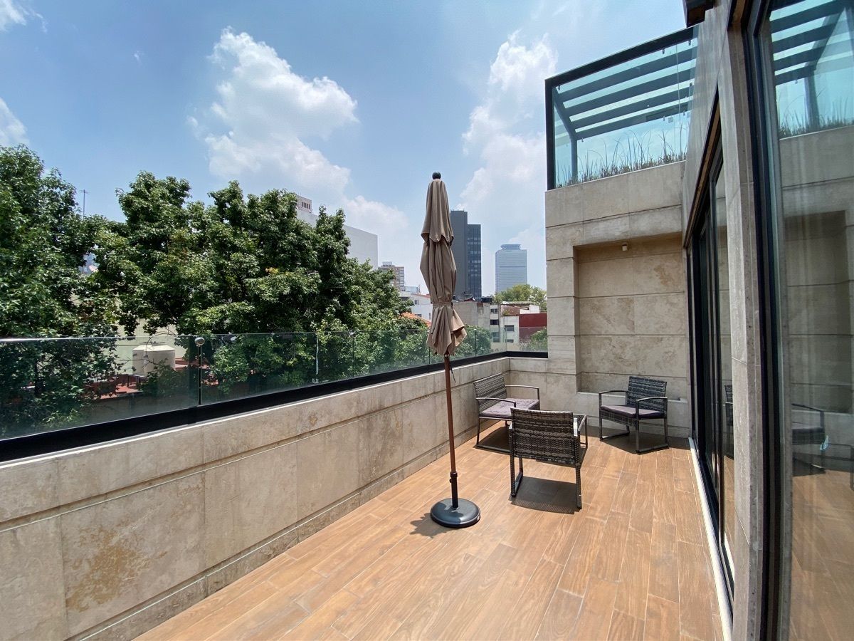 26 of 34: terraza privada