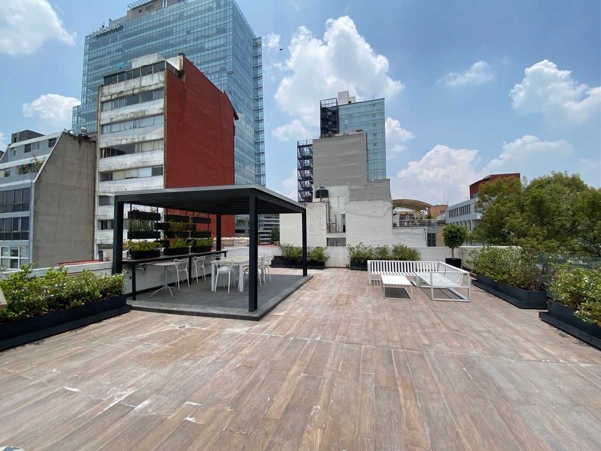 33 of 34: roof garden común