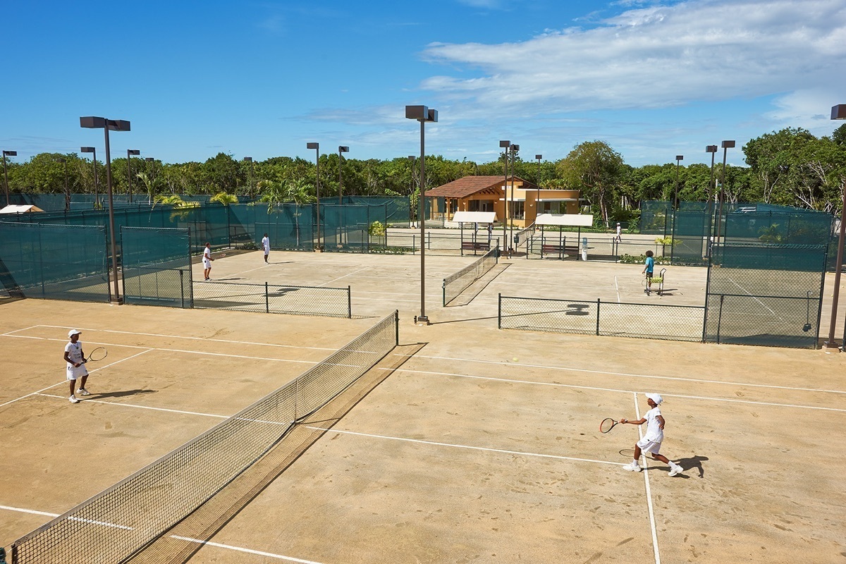 7 of 8: Oscar de la Renta Tennis Center- Approx. $1,000 per year