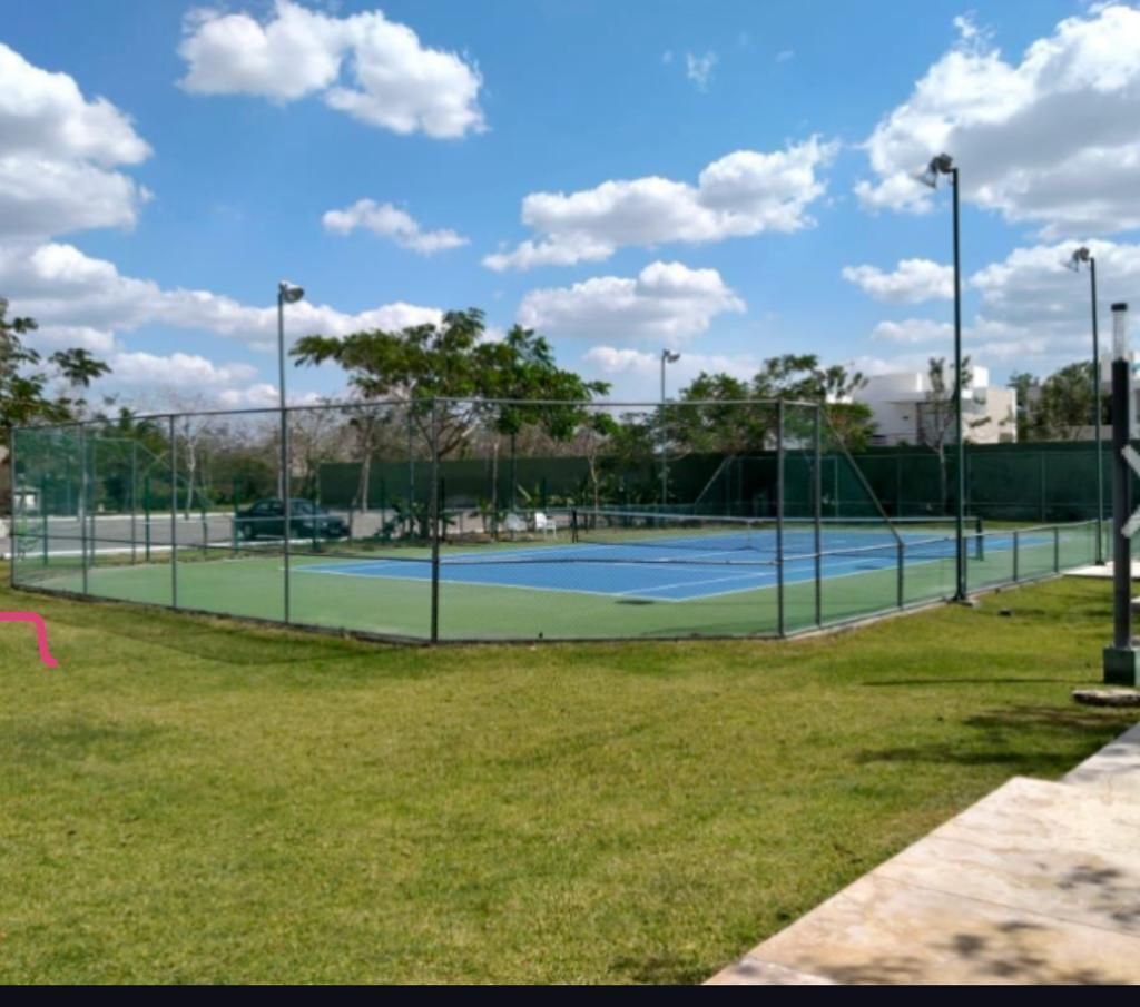 Venta terreno en privada con amenidades, parque natura, Mérida, Yucatan