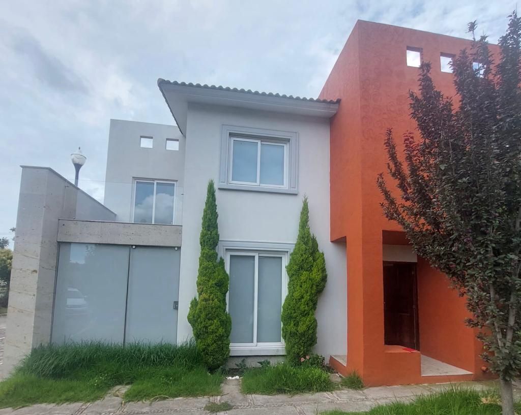 CASA EN VENTA, VILLAS DEL CAMPO, CALIMAYA, 10 MIN METEPEC