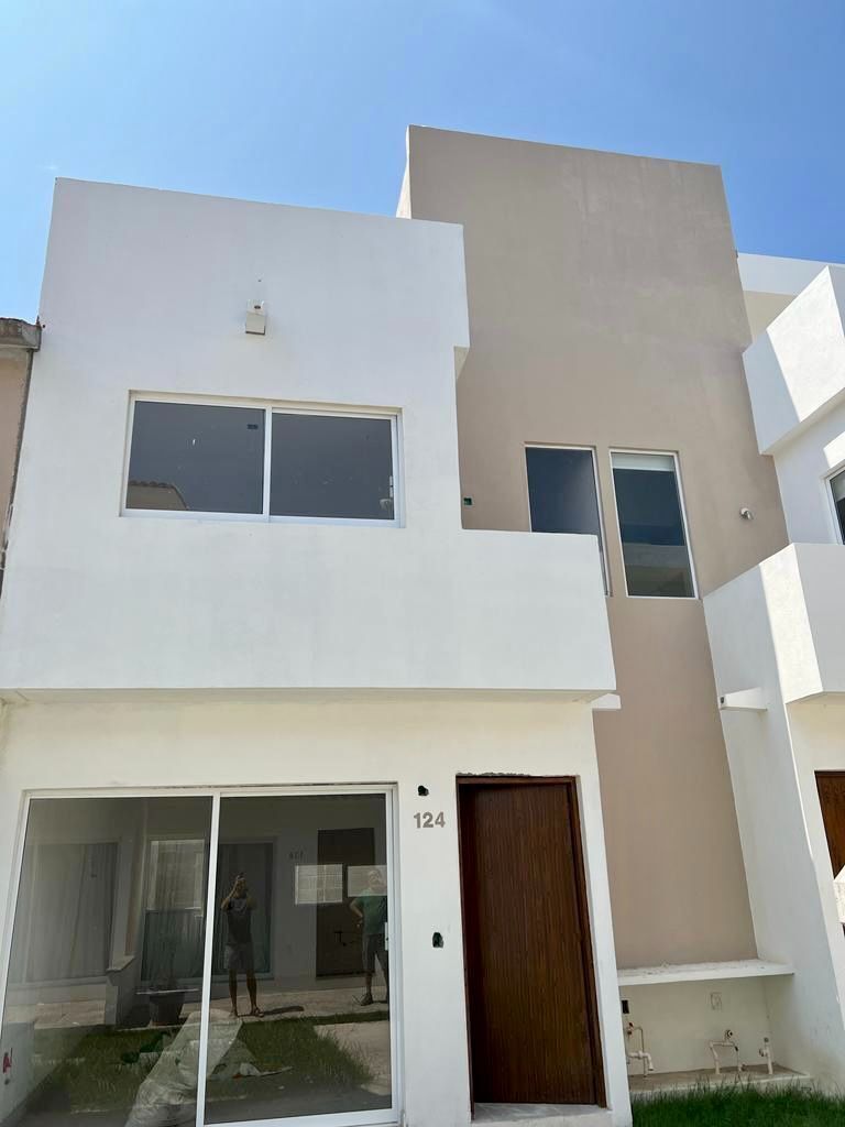 2 de 15: Fachada