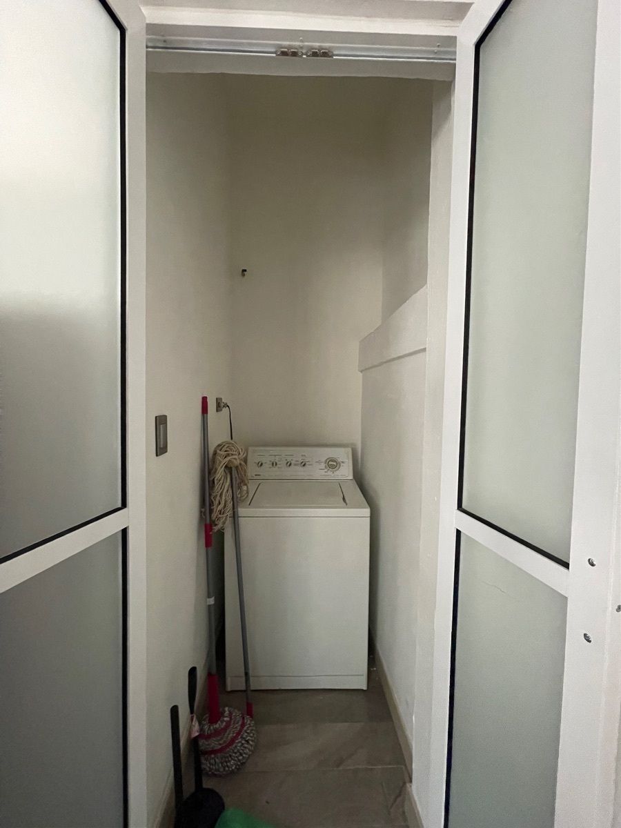 21 de 21: LAVANDERIA