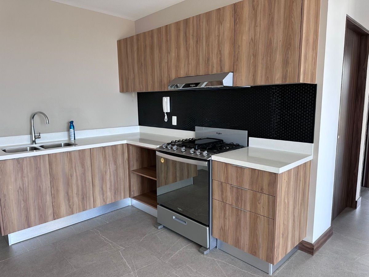 5 of 17: Cocina